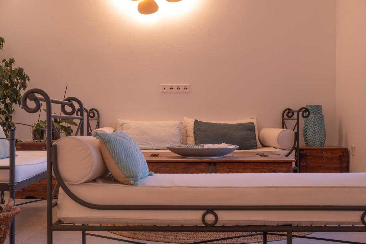 Hostal Aigua Clara Playa Migjorn Extérieur photo